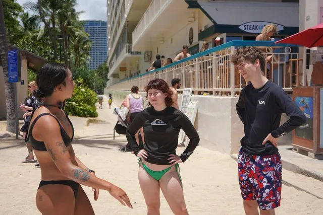 Waikiki Group Surf Lesson - Image 6