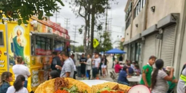 Los Angeles Street Food Tour with Local Guide - Image 6
