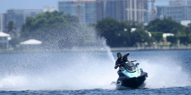 Miami Beach Jet Ski Adventure with Free Boat Ride 2 hr - Image 2