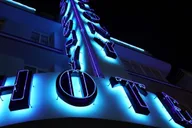 Miami Beach Art Deco and Neon Lights Walking Tour thumbnail 1