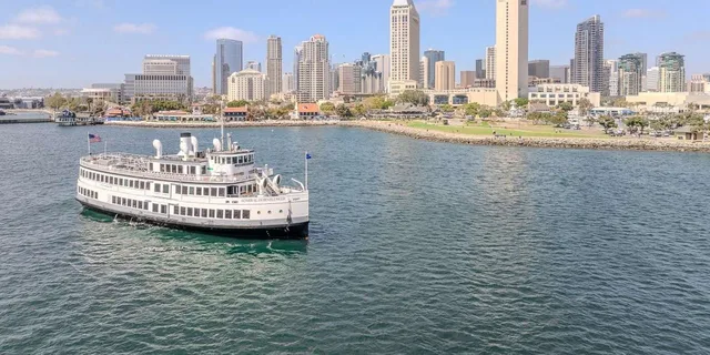 San Diego Bay Brunch Cruise - Image 4