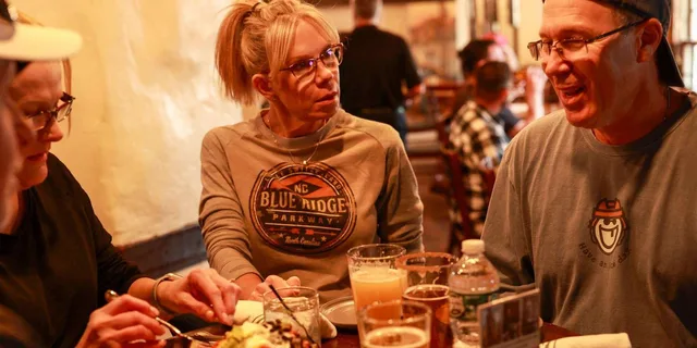Boston Historic Pubs Walking Tour with Ferry - Image 5