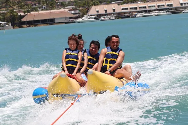 Hawaii Banana Boat and Bumper Tube Ride 45 Min - Image 4