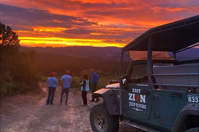 Zion Jeep Tour at Sunset 90 min - Image 2