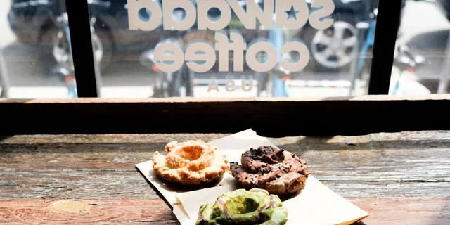 Chicago Donut and Sweet Treats Walking Tour - Image 5
