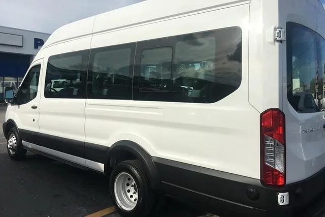 Miami Transportation Service MIA - Hotel - POM - Image 3