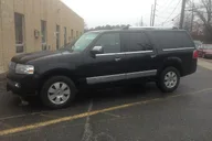 New York City Private Departure Transfer to LGA thumbnail 2