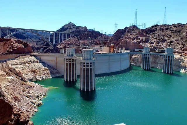 Las Vegas Hoover Dam Mercedes Sprinter Tour - Image 1