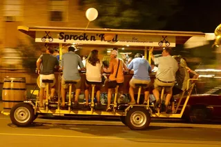 Memphis Party Bike Pub Crawl Midtown 90 Min
