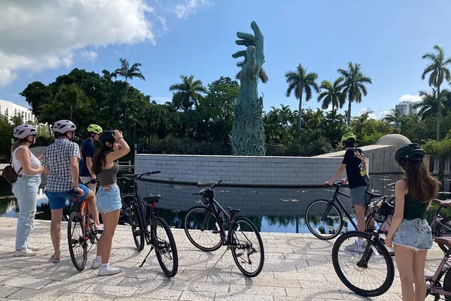 Miami Beach Electric Bike Tour 2 hr - Image 1