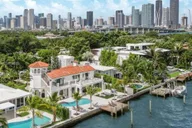 Miami Biscayne Bay Sightseeing Boat Tour thumbnail 2