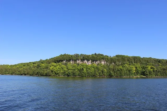Fish Creek Islands & Lighthouse Cruise - Image 3