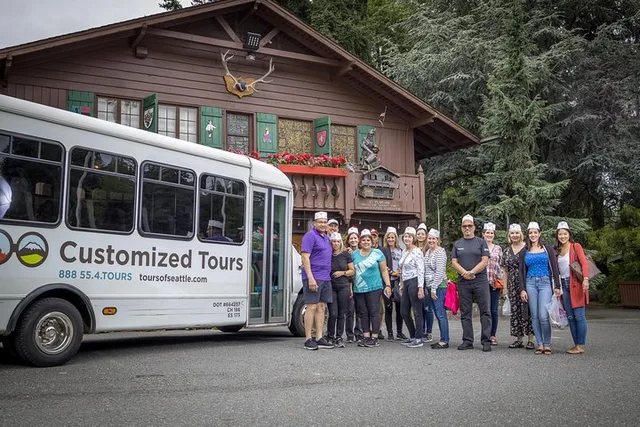 Seattle Snoqualmie Falls & Wine Day Tour - Image 4