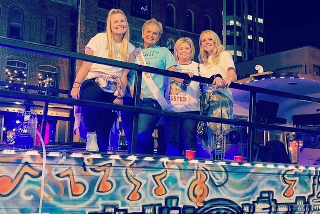 Nashville Party Bus Tour - Image 6