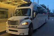 Chicago Private Sedan Transfer thumbnail 5