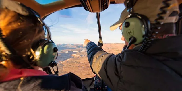 Moab Canyon Country Sunset Helicopter Tour - Image 3