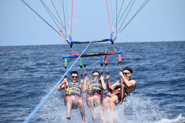 Waikiki Parasailing Adventure 60 Min - Image 3
