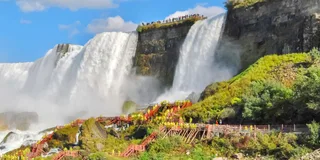 Niagara Falls Tour of American and Canadian Sides