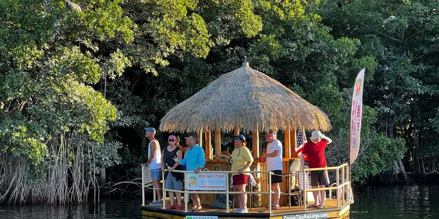 Key Largo Tiki Boat Cruise 1.5 hr - Image 3