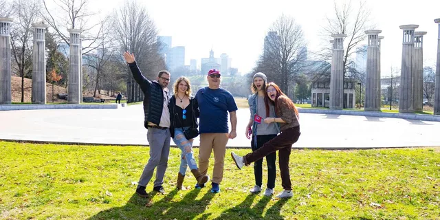 Nashville City Tour by Shuttle - Image 4