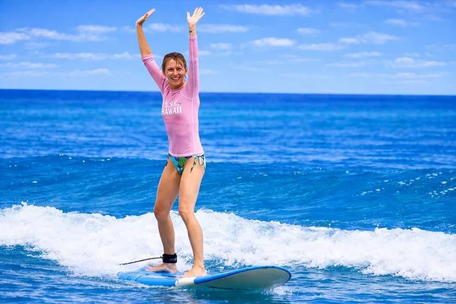 Oahu Surfing Lesson - Image 1