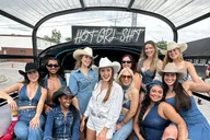 Nashville Roofless Party Bus Tour thumbnail 4