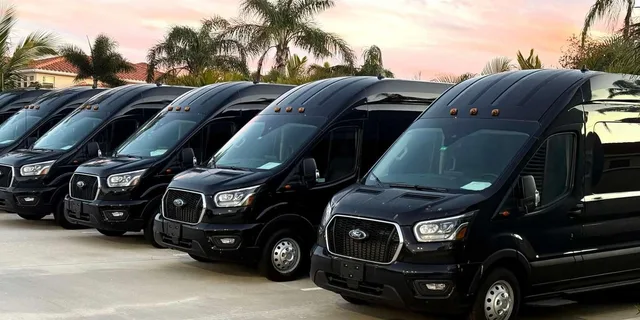 Orlando SeaWorld Shuttle Service - Image 4