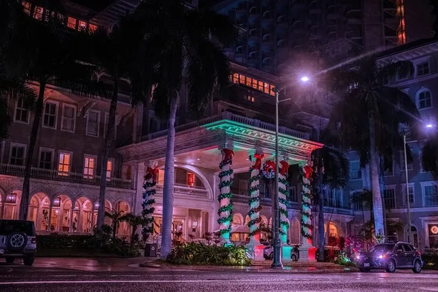 Waikiki Ghost Tour: Torches & Terrors 1 hr - Image 5