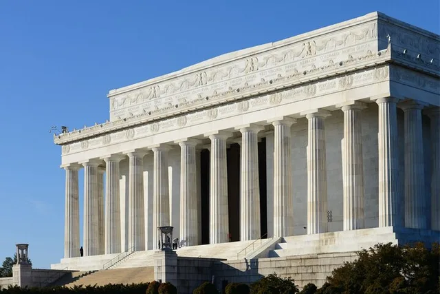 Washington Iconic Landmarks Private Tour 2 hr - Image 3