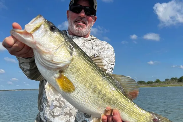 Canyon Lake Fishing Trip - Image 4