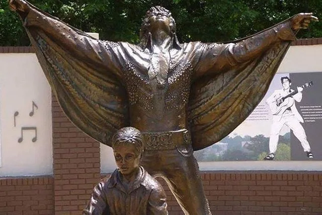 Tupelo Elvis Presley Birthplace Tour from Memphis - Image 6