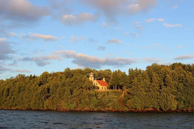 Fish Creek Scenic Boat Tour of Peninsula Park Caves - Image 4