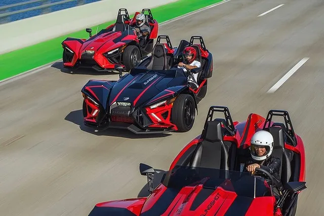 Glendale Polaris SlingShot Rental - Image 4