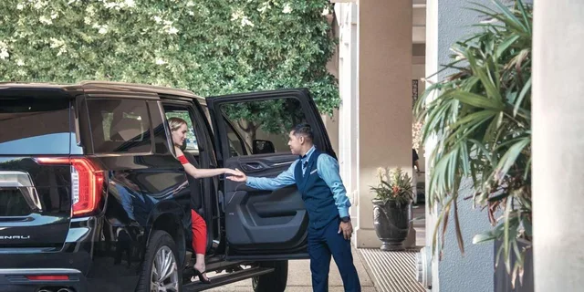Los Angeles Airport Private Transfer - Image 4