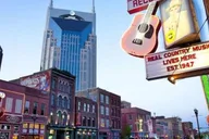 Nashville City Tour with Local Singer-Songwriter 2 hr thumbnail 1