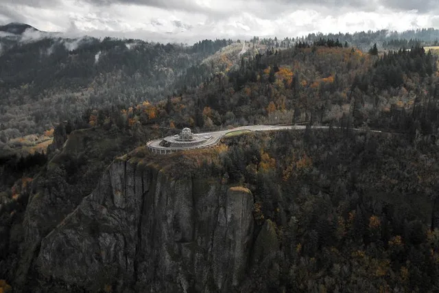 Portland Airplane Tour of Columbia River Gorge - Image 6