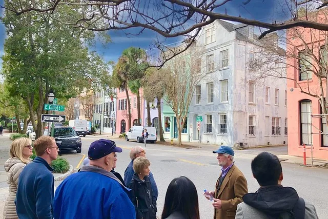 Charleston Walking Tour of Hidden Alleyways - Image 6