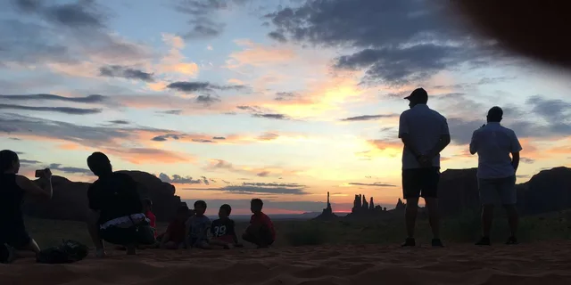 Monument Valley Cultural and Sunrise Tour 3 hr - Image 1