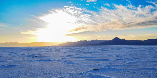 Salt Lake City Bonneville Salt Flats Tour - Image 2