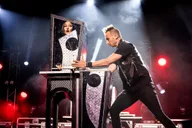 Niagara Falls Magic Theatre thumbnail 2