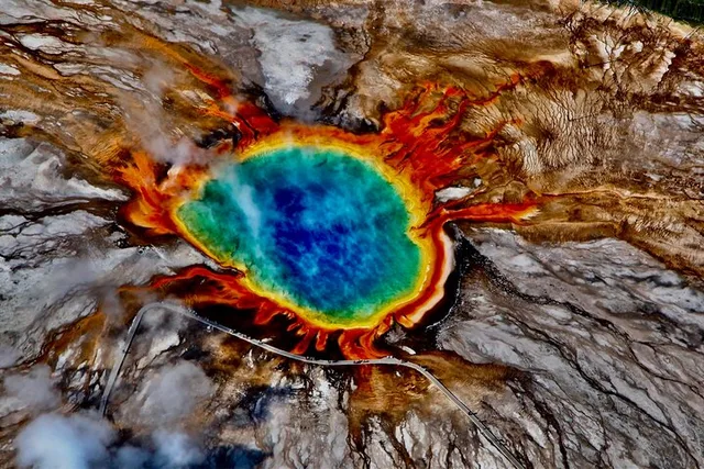 Yellowstone 2-Day Upper and Lower Loop Tour - Image 3