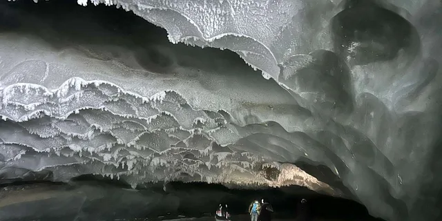 Fairbanks Snowshoe Hike to Castner Glacier Ice Cave - Image 6