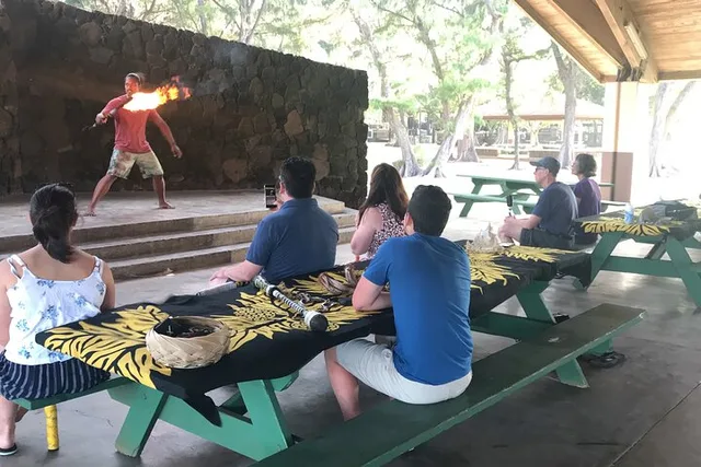 Kaua'i Fireknife Experience - Image 3