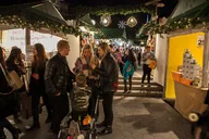 New York City Christmas Lights and Markets Walking Tour thumbnail 6