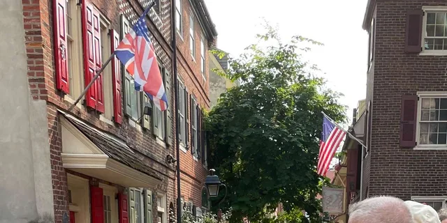 Philadelphia Walking Tour: Revolution's Hidden Stories - Image 2