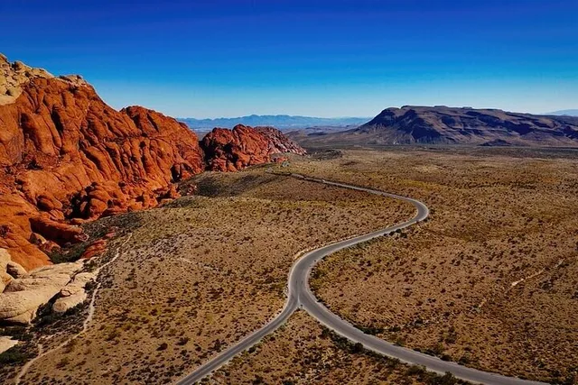 Las Vegas Hoover Dam and Red Rock Canyon Tour - Image 6