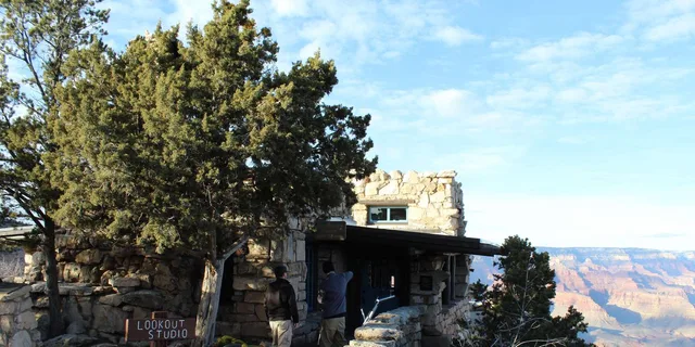 Grand Canyon Horseback Ride - Image 1
