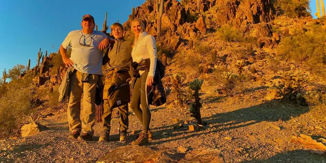 Phoenix Family Guided Hike - Image 5