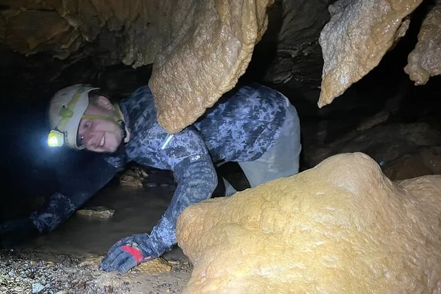 Bryant Mountain Wild Cave Adventure Tour - Image 2