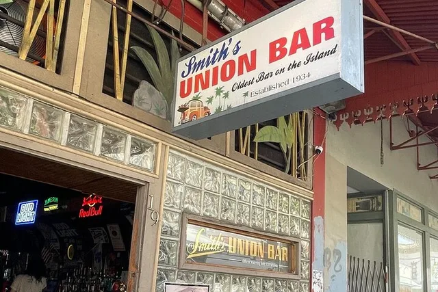 Honolulu Historical Tour in Red Light District 90 min - Image 6